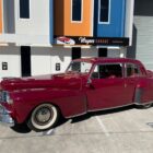 1948-Lincoln-Continental-V12-Waynes-Garage