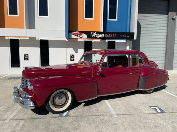 1948-Lincoln-Continental-V12-Waynes-Garage